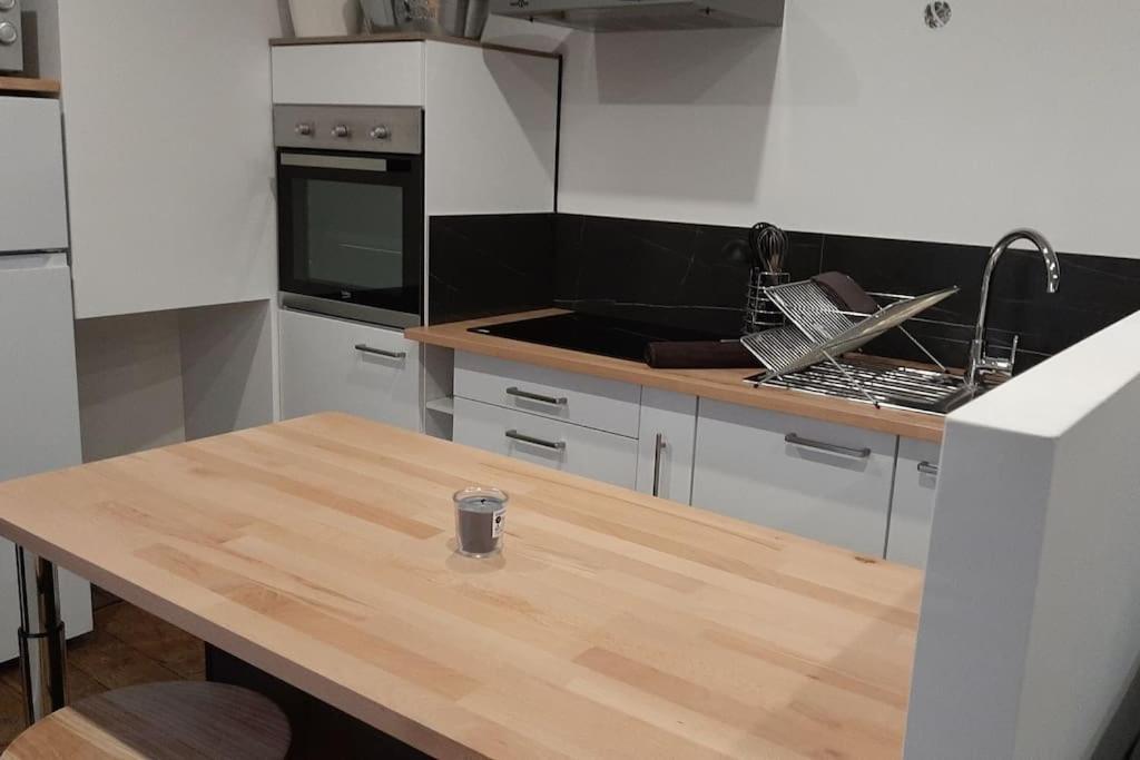 Studio Chaleureux En Hyper Centre Charleville-Mezieres Luaran gambar