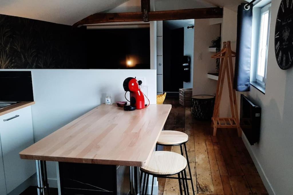 Studio Chaleureux En Hyper Centre Charleville-Mezieres Luaran gambar