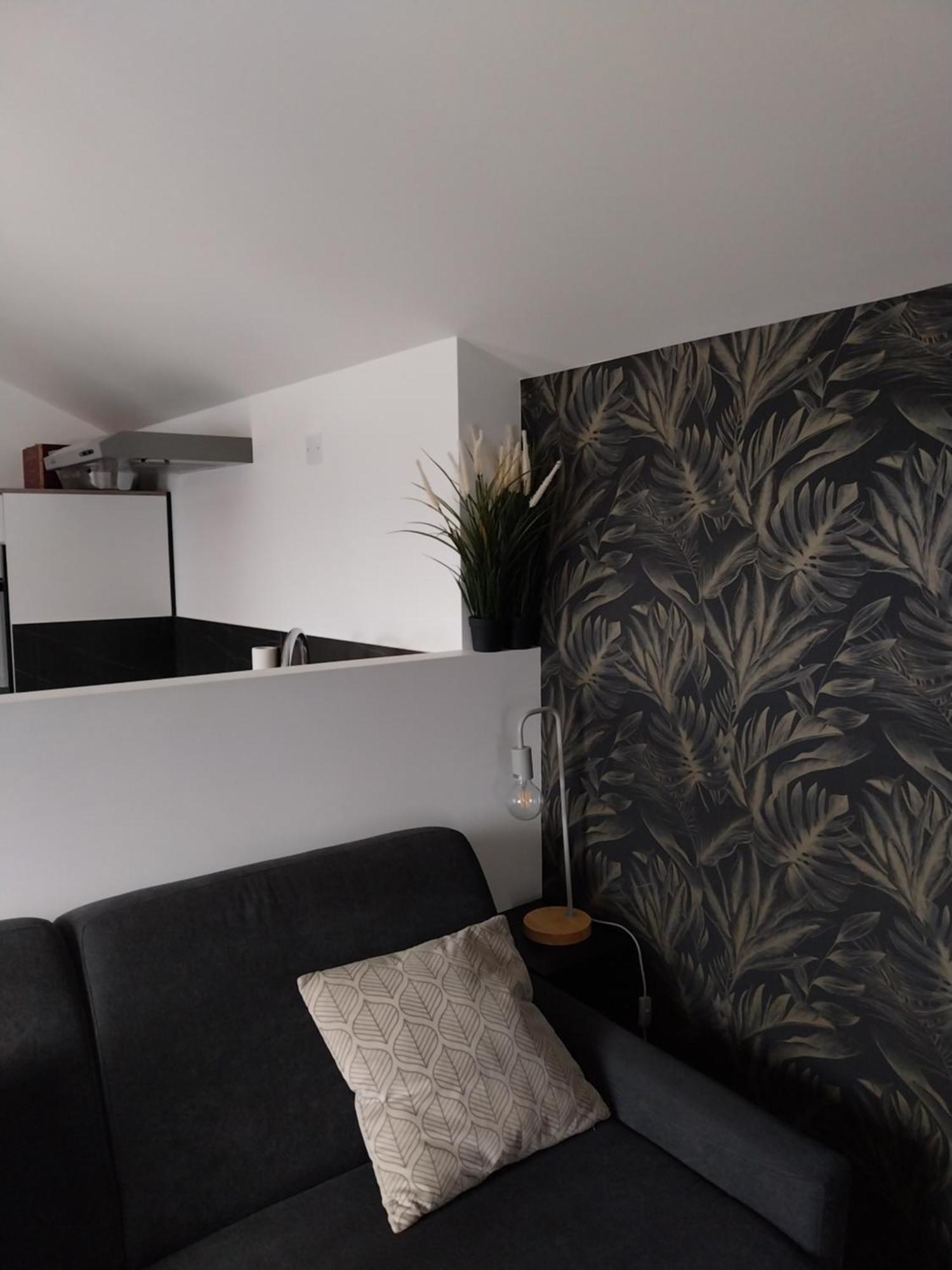 Studio Chaleureux En Hyper Centre Charleville-Mezieres Luaran gambar